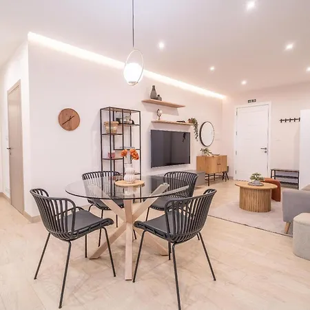 Your Warm & Welcoming In Peaceful By 360 Estates Apartment