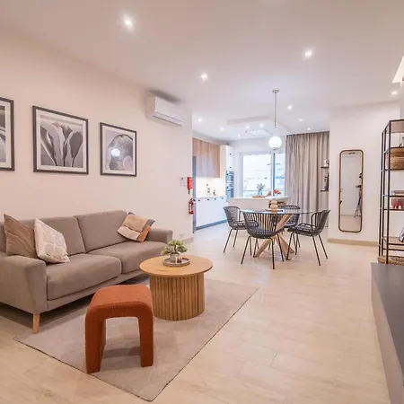 Your Warm & Welcoming In Peaceful By 360 Estates *