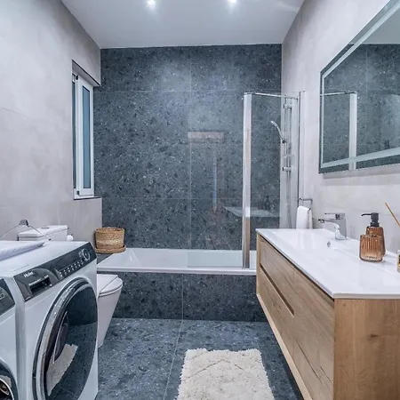 Your Warm & Welcoming In Peaceful By 360 Estates *